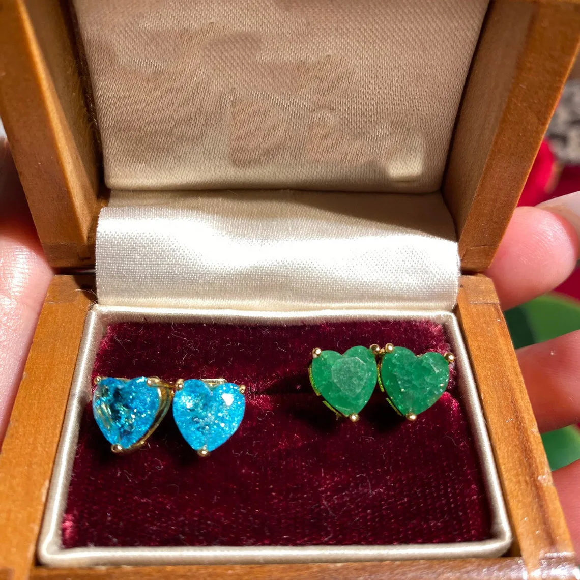 

Fashion Women French Earrings Temperament Green Bule Love Peach Heart Earrings Female Raised Earholes Texture Earrings