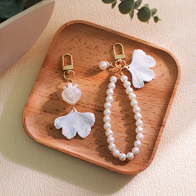 

1pcs Hot Sale High Quality Women's Pearl Keychain Car Keychain Metal Key Case Accessories Hanging Jewelry Gifts