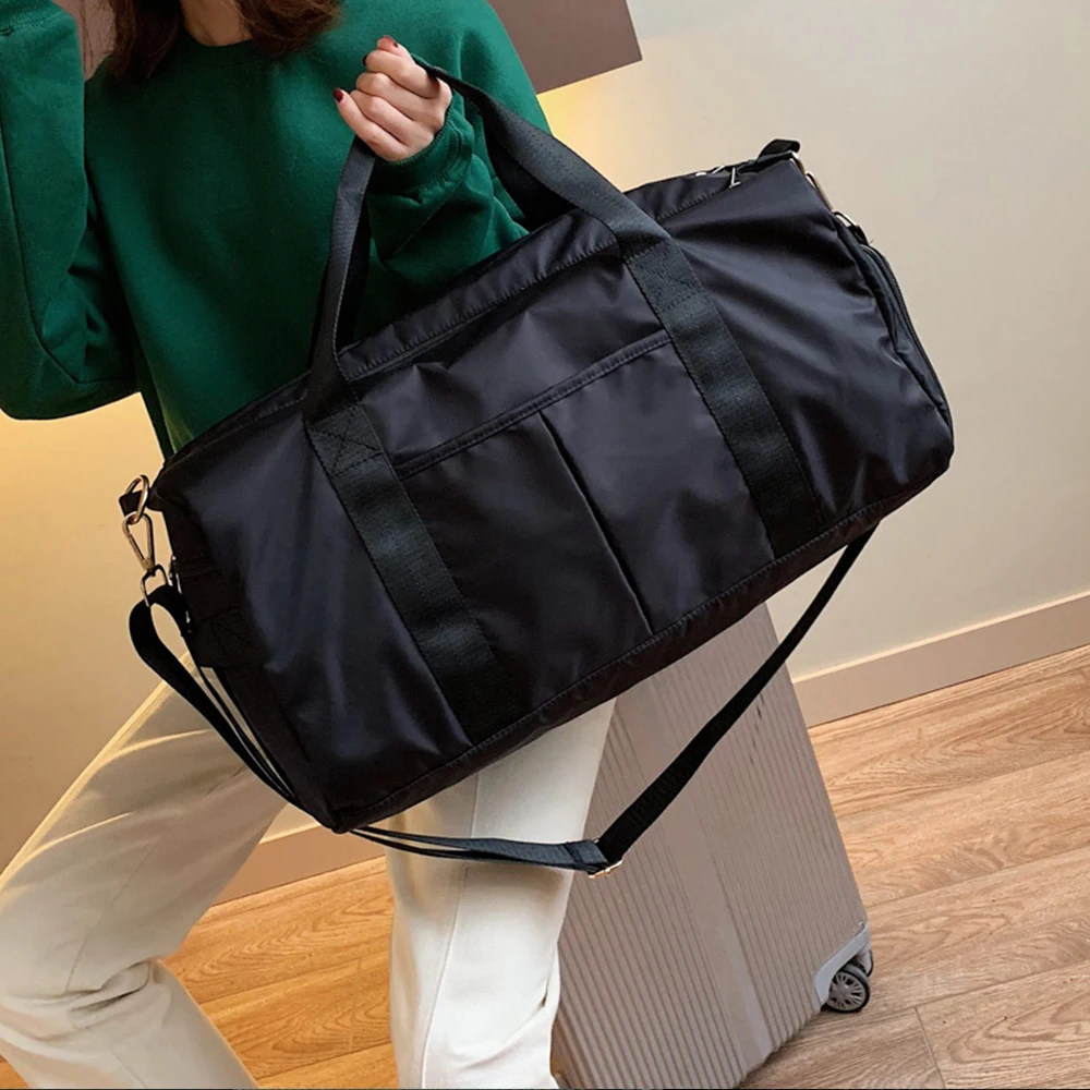 Outdoor Waterproof Nylon Sports Gym Bags Men Women Training Fitness Travel Handbag Yoga Mat Sport Bag with Shoes Compartment