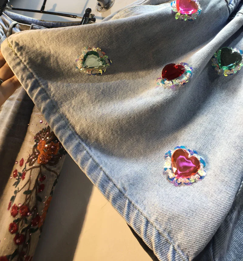 European Summer New Exquisite Rhinestone Beaded Peach Heart High Waist Denim Shorts Loose Slimming Wide-Leg jeans Shorts Women