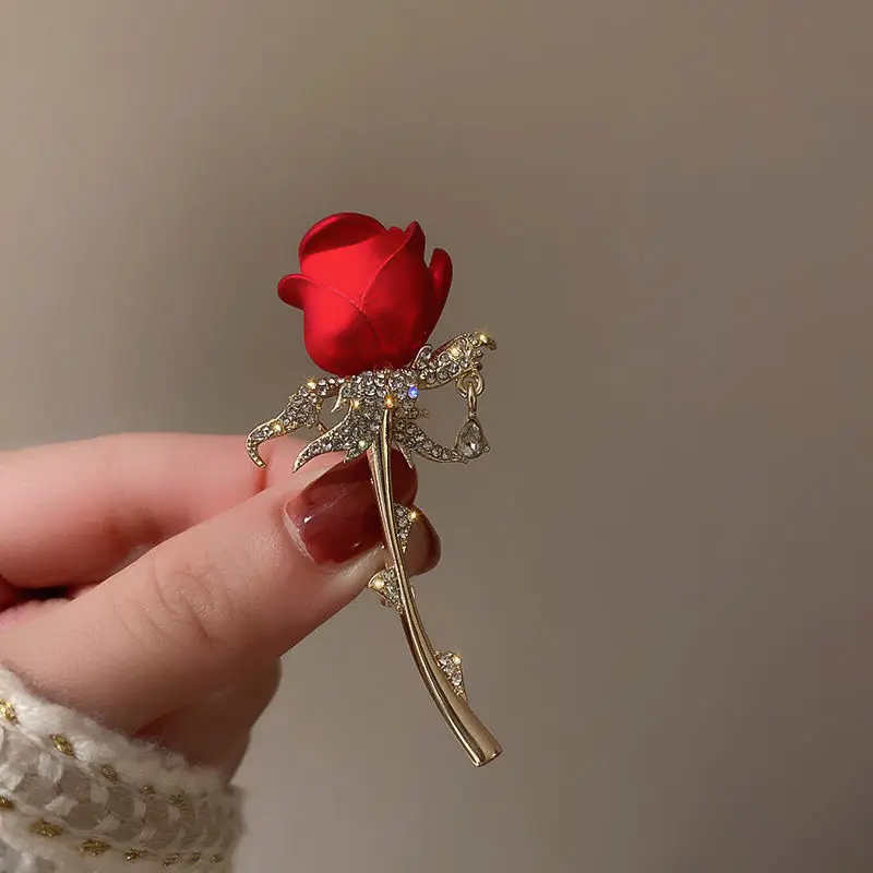 

YAMEGA Red Rose Tulip Flower Brooches Pins For Women Cute Scarf Luxury Designer Brooch Lapel Pin Clothes Accessories Gifts