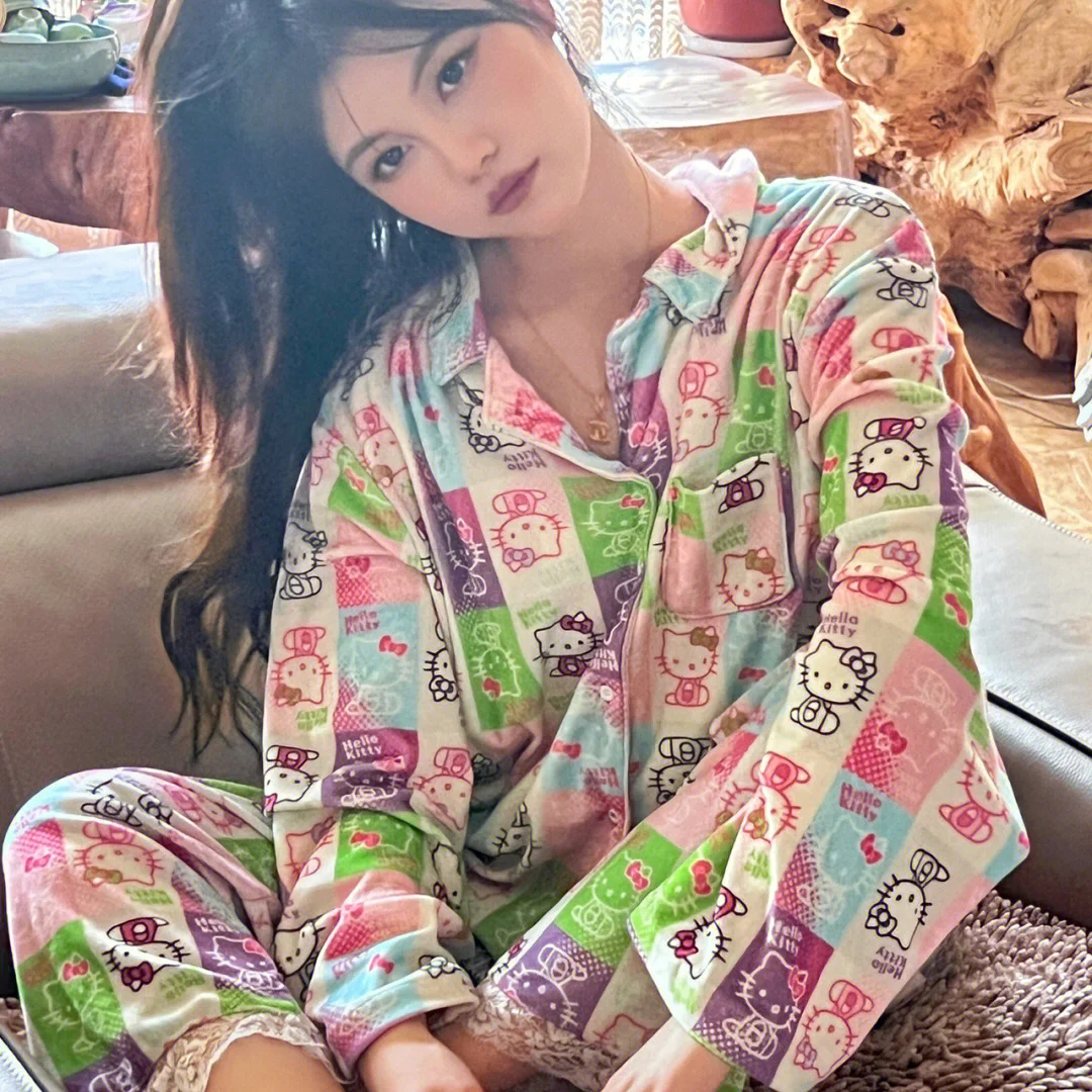 

Girl Cartoon Hello Kitty Printed Long-Sleeved Pajamas for Women Spring and Autumn New Cotton Homewear Suits Pajamas for Women