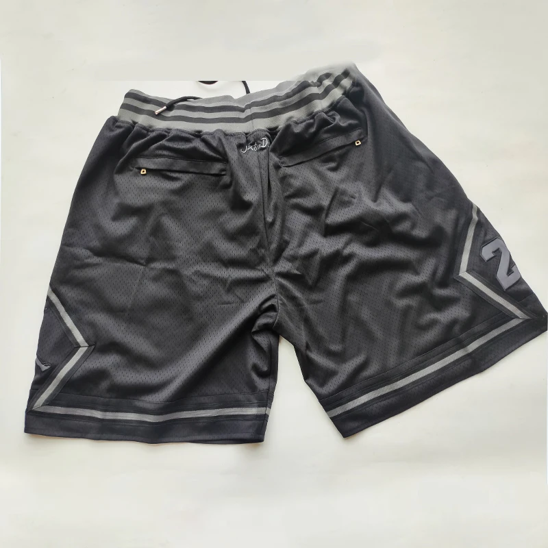 Рисунок 2 - Летние спортивные черные мужские шорты с вышивкой