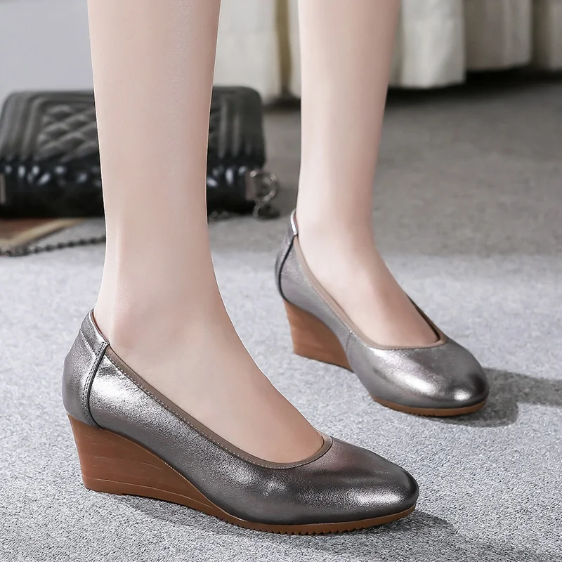 Soft Soled Work Shoes Women's Black Leather Shoes Not Tiring Feet Leather Slope Heel Single Shoes Stewardess Profession Shoes