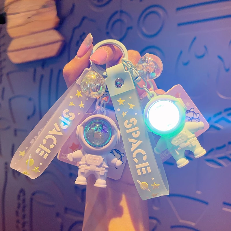 

Cartoon Spaceman Light Glowing Keychain Sunset Light Luminous Keychain Female Cute Space Astronaut Couple Key Chain Bag Hanging