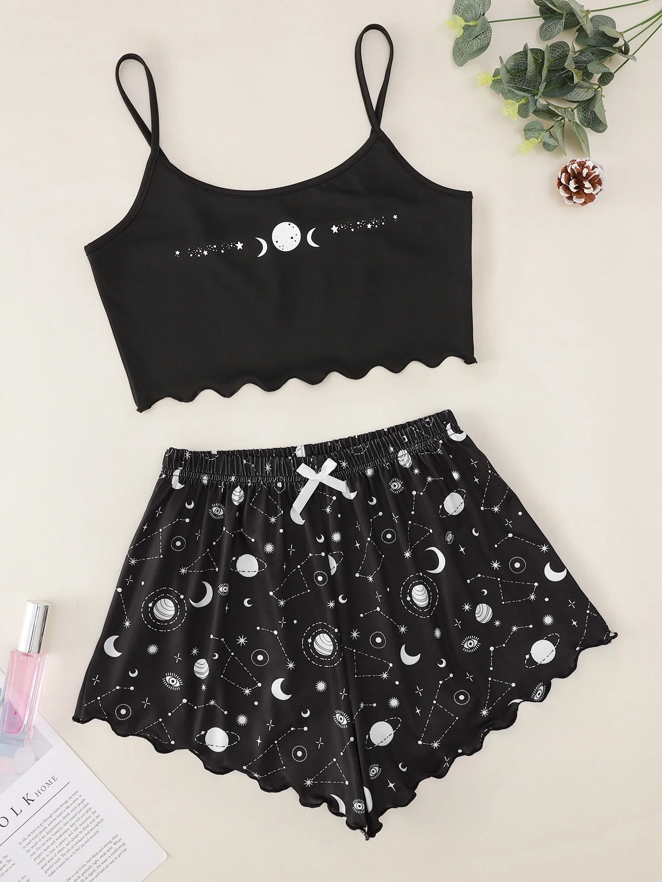 

New Style Lady’s Summer Moon Star Print Camisole With Shorts Pajama Set Sexy Comfortable Home Wear Sleepwear Underwear