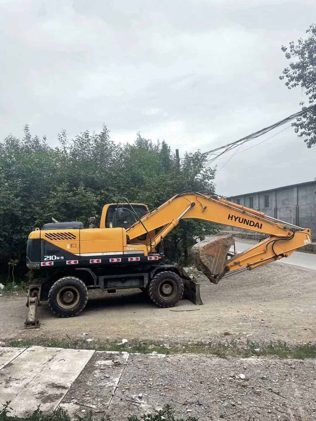 Колесный экскаватор б/у Hyundai 210W-9 R210 экскаваторы оригинальное состояние