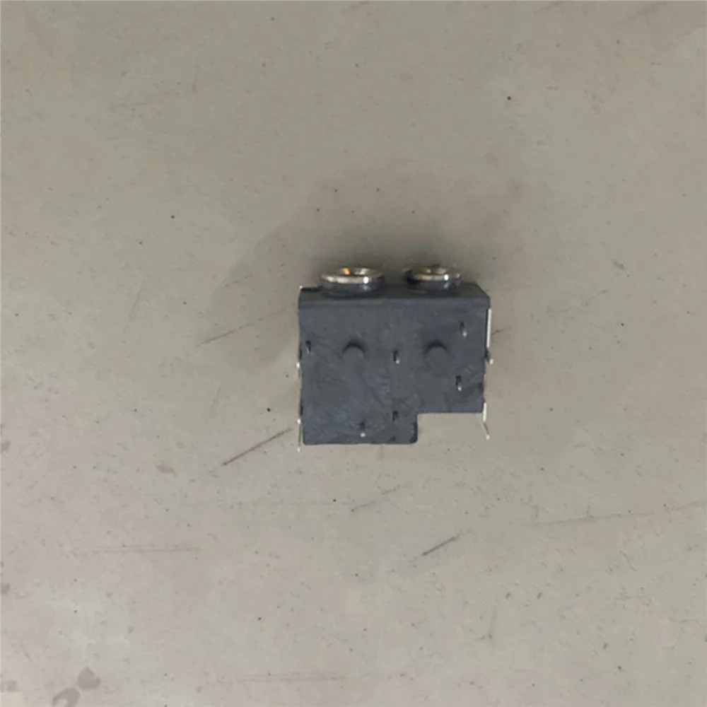 

Новая гарнитура Jack разъем для наушников для Motorola XIR P3688 DEP450 DP1400