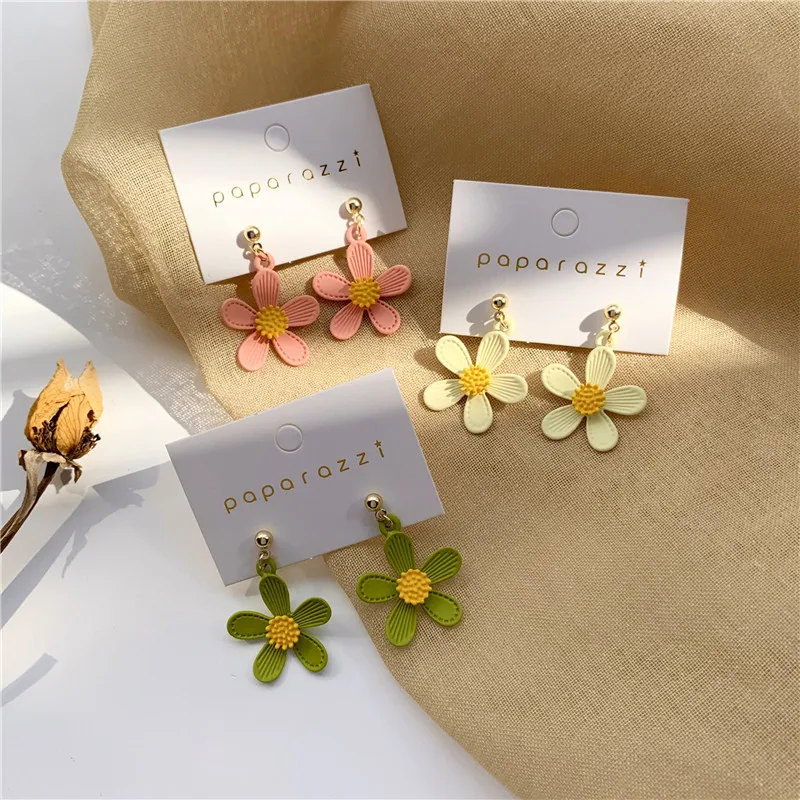 

Green Flowers Girls Korean Clip on Earrings Fairy Multi Statement Earrings