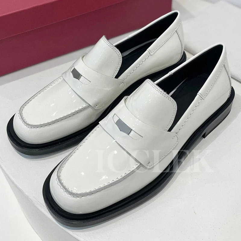 

Spring Autumn New Women's Leisure Shoes Patent Leather Upper Design Retro Loafers Simplicity Comfortables Female Casual Shoes