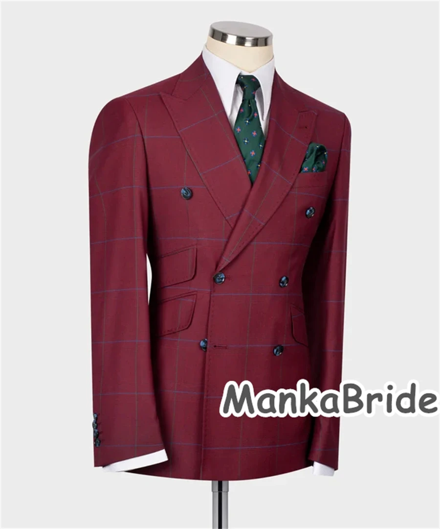 Рисунок 2 - Костюм мужской бордовый двубортный в клетку
