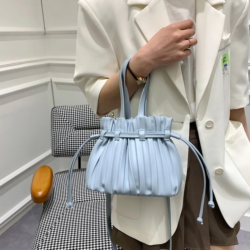 Fashion PU Leather Small Bucket Shoulder Bags with Pleats for Women 2023 Summer Handbag and Purses Folds Crossbody Bag Cute Tote