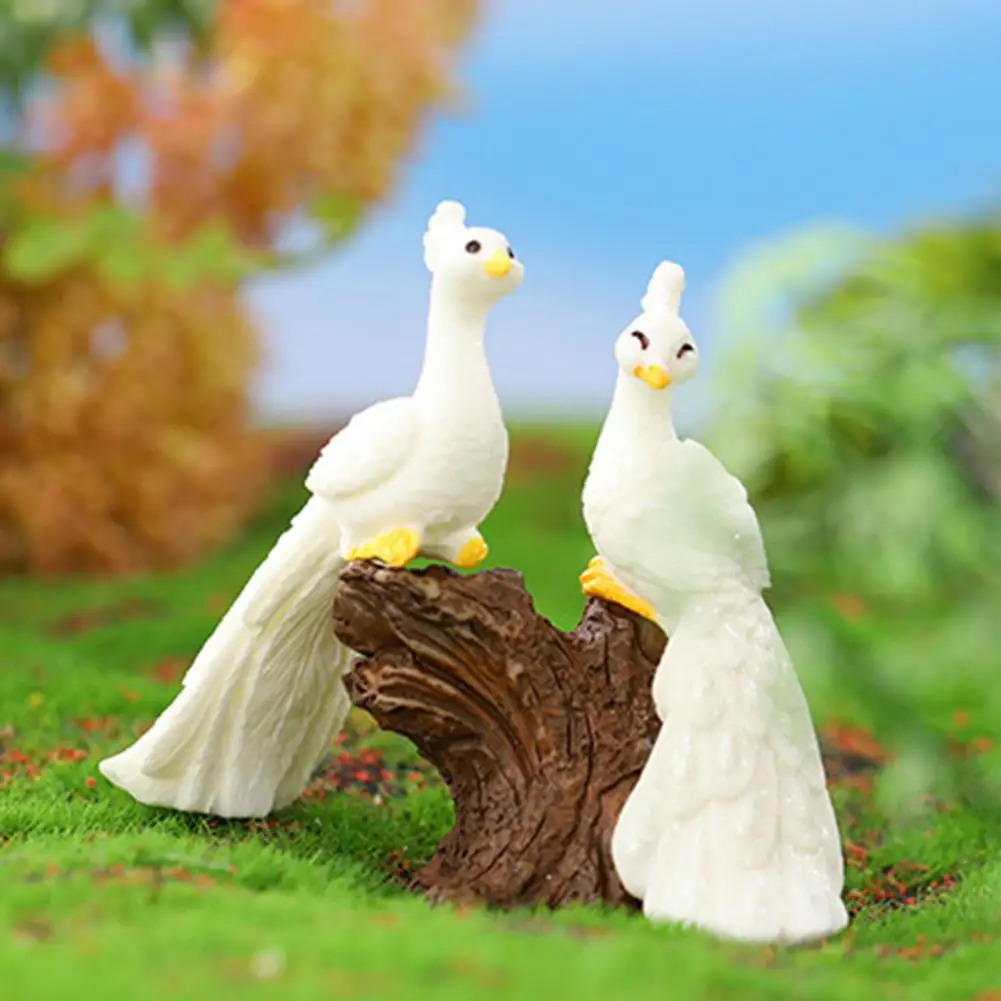 

Photo Props Vibrant Color Garden Micro Landscape Peacock Car Decoration