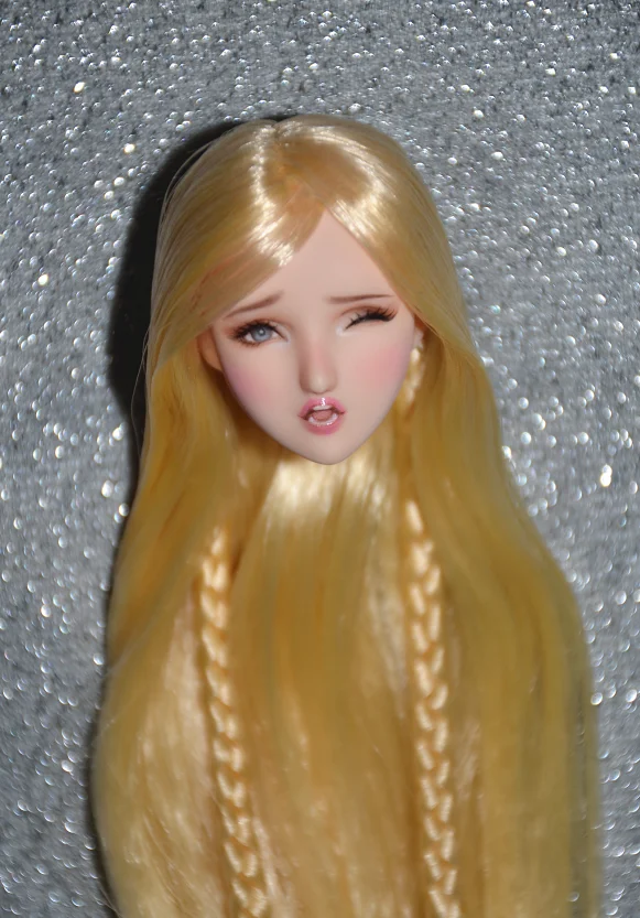 

Индивидуальная 1/6 Легкая голова для выражения длинных волос для женского тела 12 дюймов PH TBL