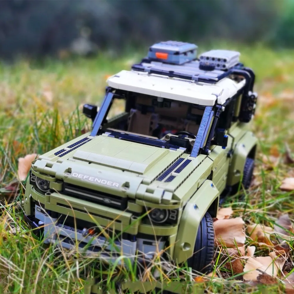 

High Tech Defender Off Road Vehicle City Car Static Version 42110 Moc Bricks Technical Model Buliding Blocks Toy Gift 2573pcs