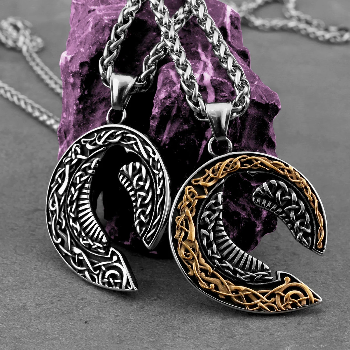 

Nordic Vikings Hollow Raven Necklace Stainless Steel Men's Odin Raven Rune Amulet Pendant Necklace Celtic Knot Vintage Jewelry