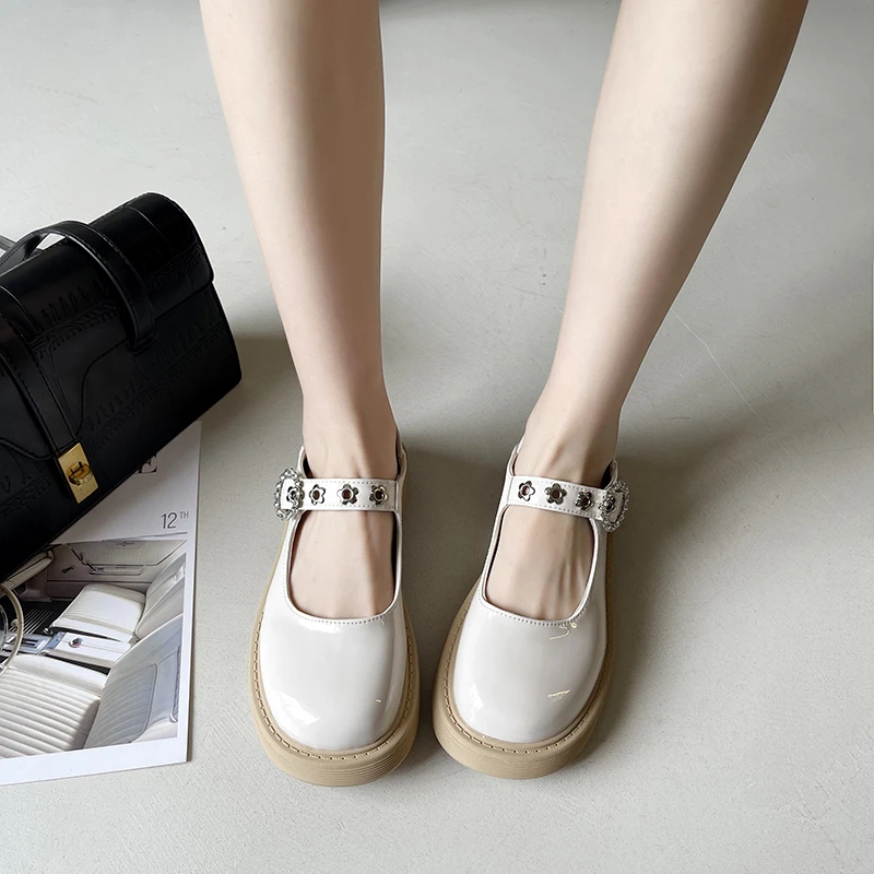

2022 Spring And Summer New Retro Mary Jane Women's Shoes Wild Round Toe Shallow Mouth Large Size Small Leather Shoes