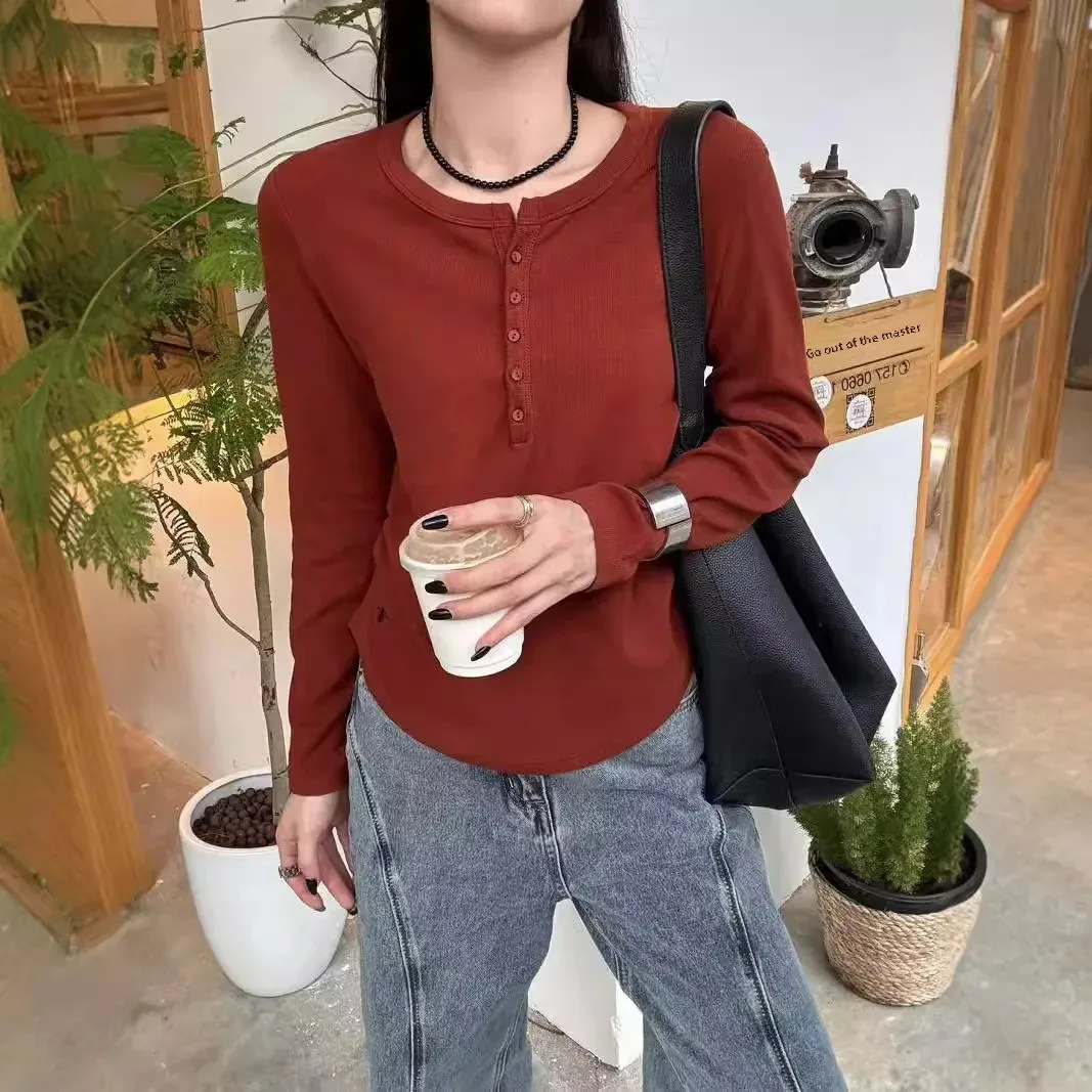 Элегантная футболка с длинным рукавом однотонная круглым вырезом простая модная