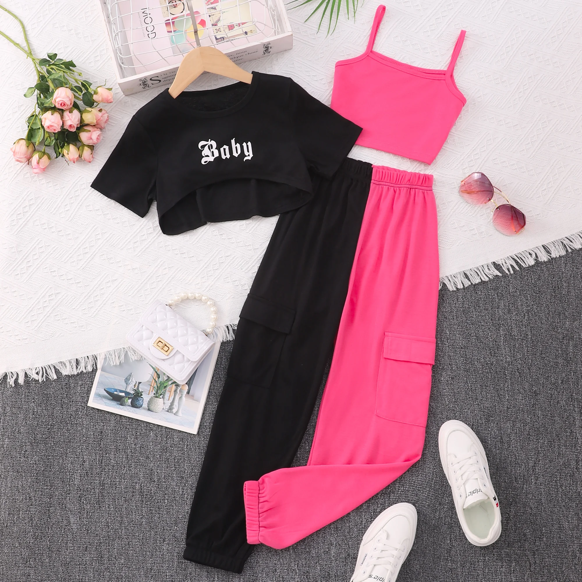 

Summer Fashion Set Children's Clothing Round Neck Short Sleeve Top Paired with Solid Tank Top Contrast Pants Set