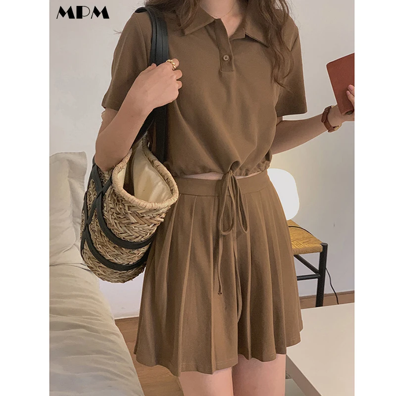

Fashion Women's Short Sleeve T-Shirt Loose Casual Strap Cropped Top All-Match Jk Pleated Skirt Two-Piece Set 2022 New