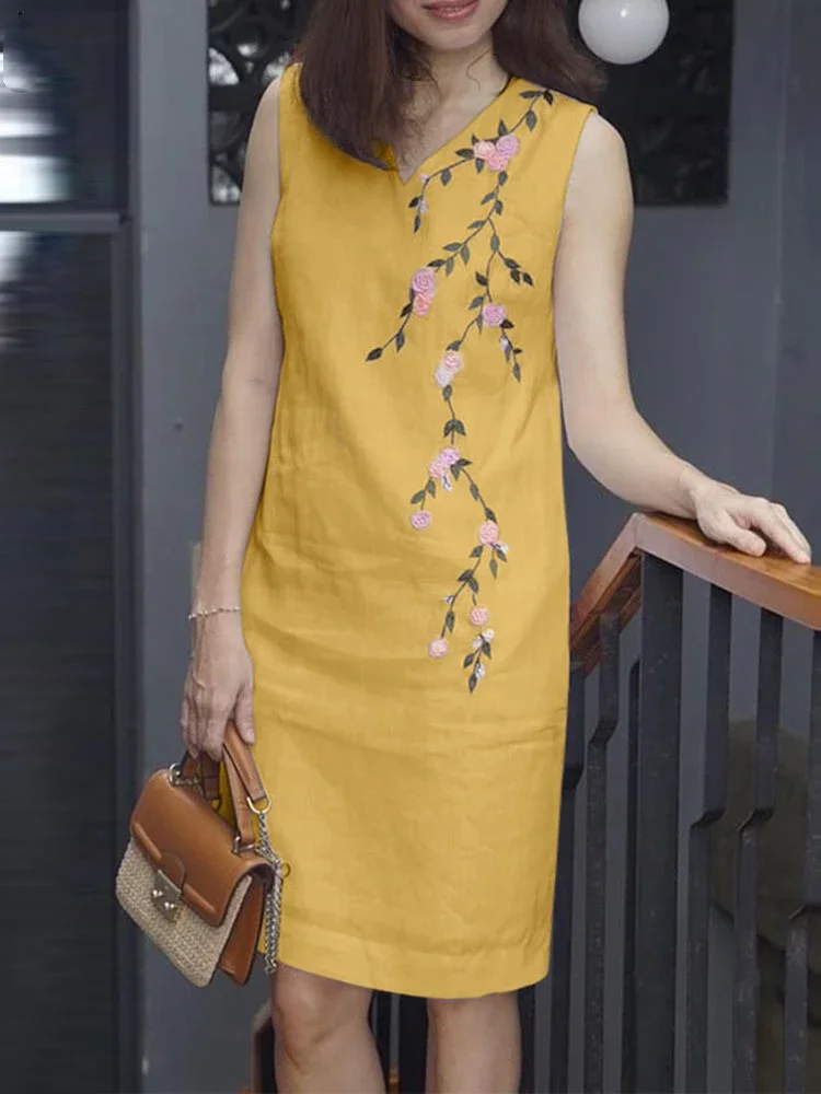 Женское хлопковое платье без рукавов с вышивкой и V-образным вырезом
