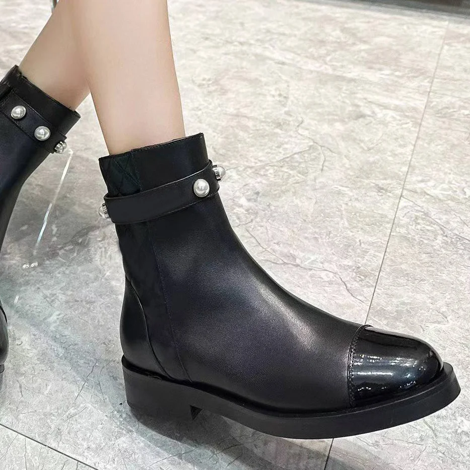 

Женские дышащие и удобные короткие сапоги из натуральной кожи, Размеры 35-40