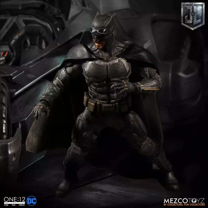 Фото В наличии оригинальный Mezco ONE:12, Лига Справедливости, Бэтмен, Тактический Костюм, модель персонажа фильма, коллекция искусства, игрушка в подарок №3