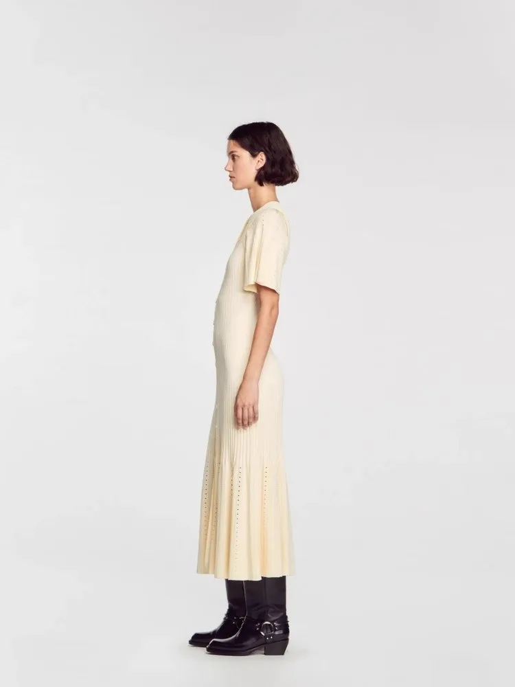 Женское трикотажное платье с коротким рукавом