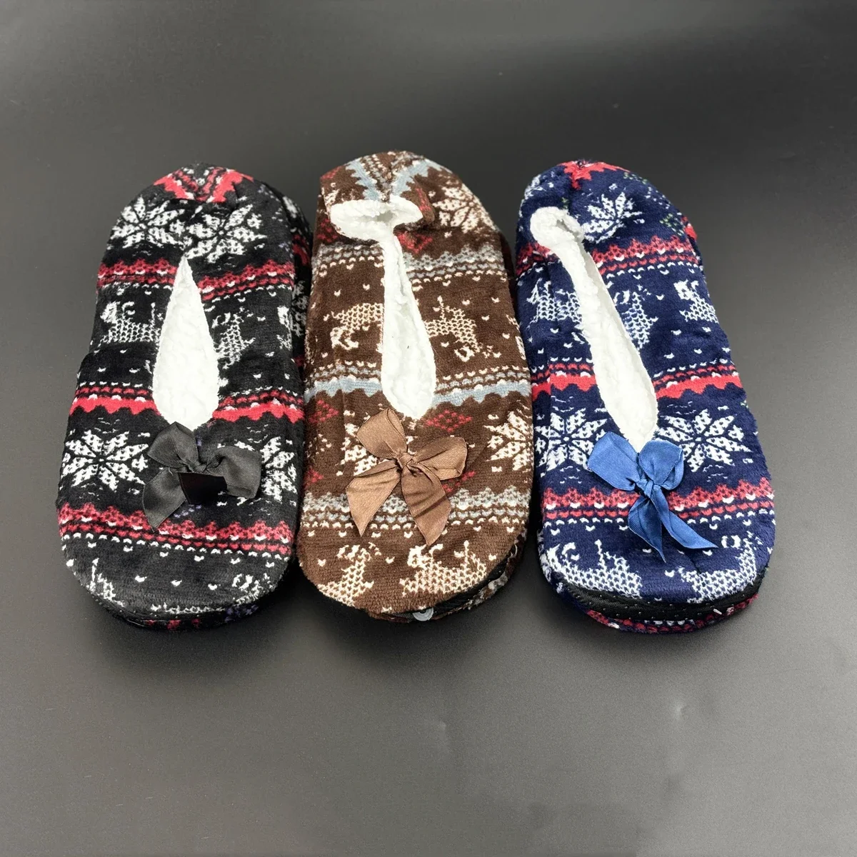 Пушистые женские напольные тапочки с бантом и снежинкой зимние теплые толстые
