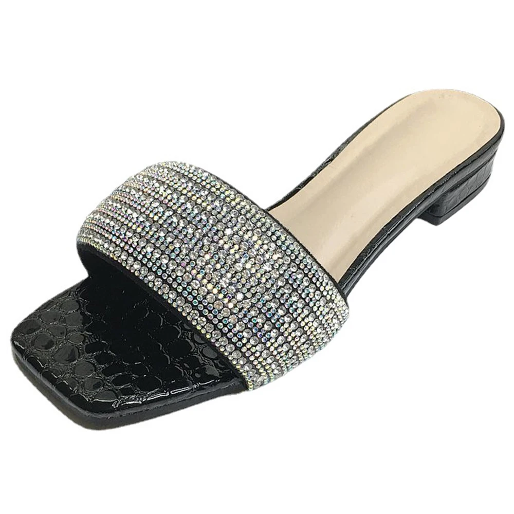 

Rhinestone Slippers New Women Fashion Wild Beach Flip Flops Bright Flat Bottom Outdoor Sandals For Women Shoes Large Size qt208
