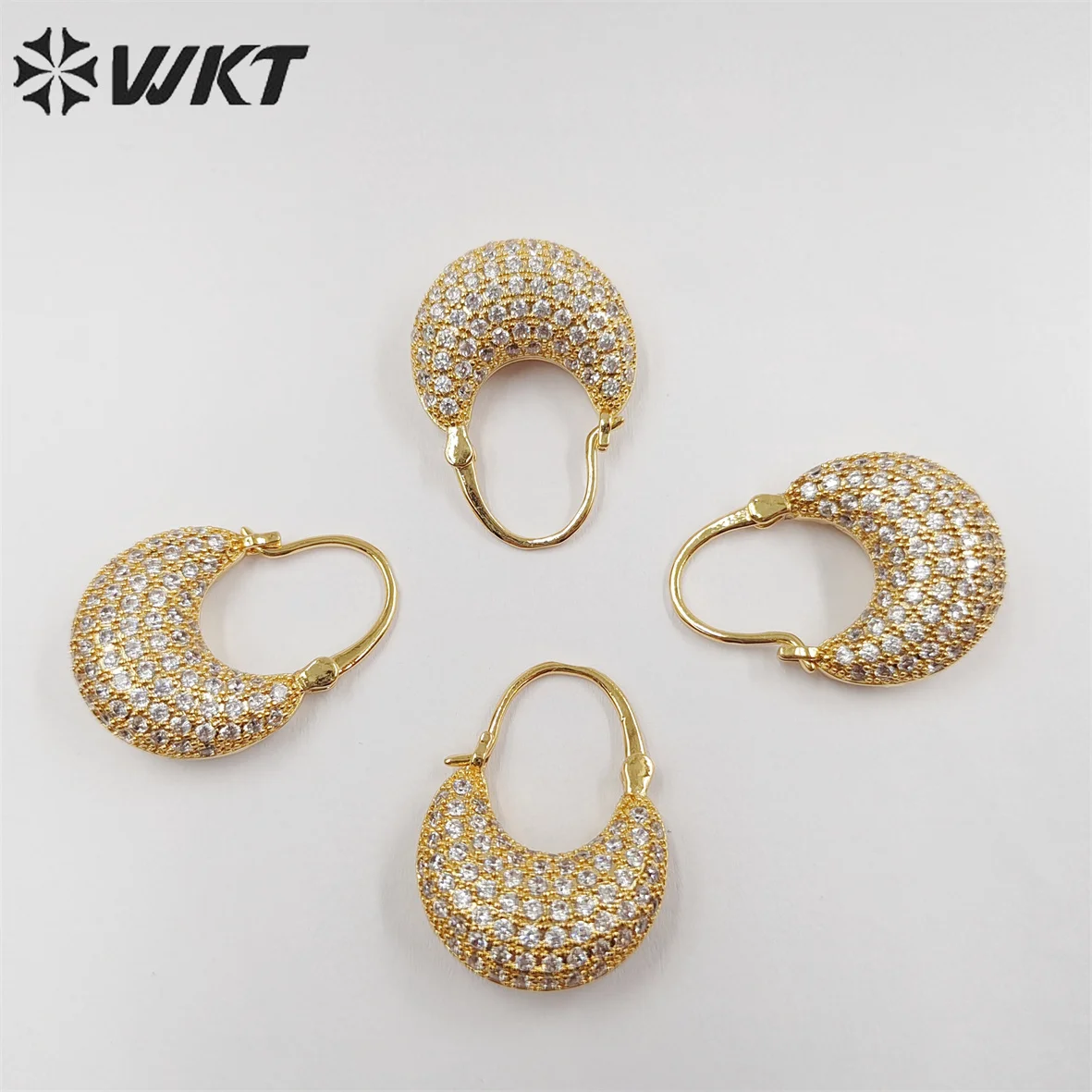 WT-ME086 WKT 2023 Fashionable style Ladies accessories micro pave cubic zircon Stud Earrings exquisite girl Earrings For hot