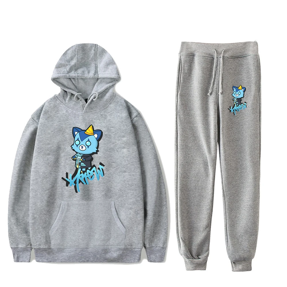 Рисунок 3 - Кофта с капюшоном и штаны для бега