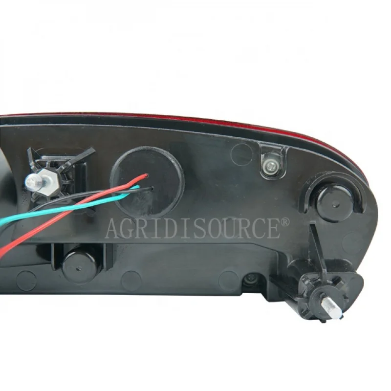 прочный: TS 06484010002 Правый задний фонарь в сборе для тракторов