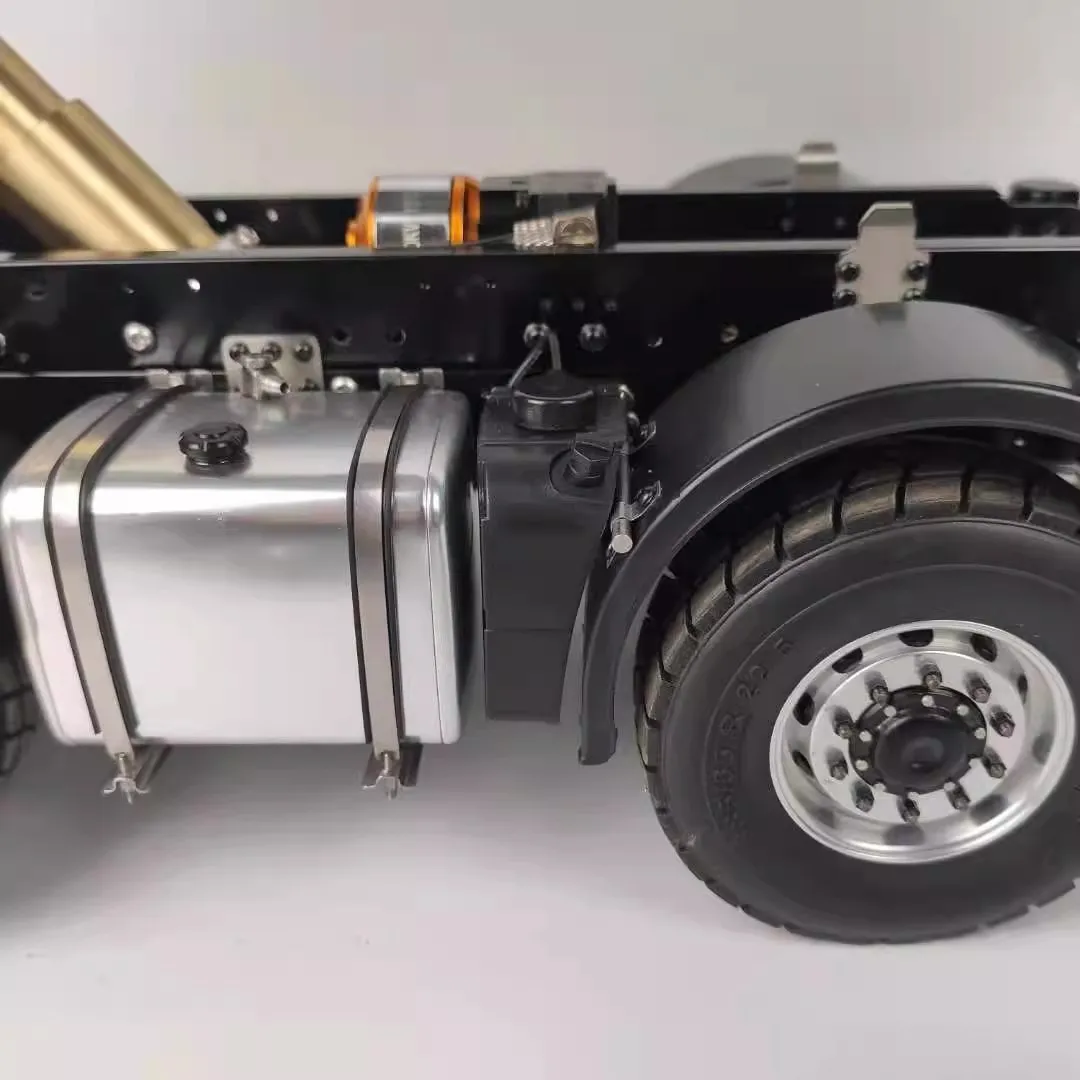 

Fury Bear 1/14 Simulation Urea Tank Truck Mud Head Engineering Vehicle Roll On/Roll Off Vehicle For Tamiya Lesu For Scania