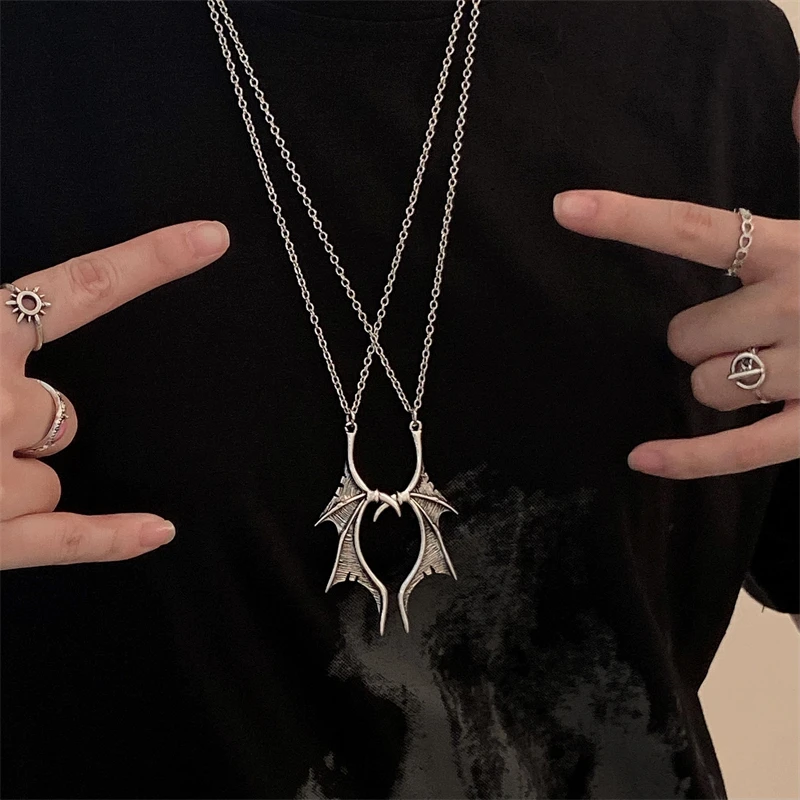 

Hip Hop Style Trend Wings Pendant Necklace Men's Fashion Metal Chain Multilayer Necklace Men's Anniversary Gift Dropshipping