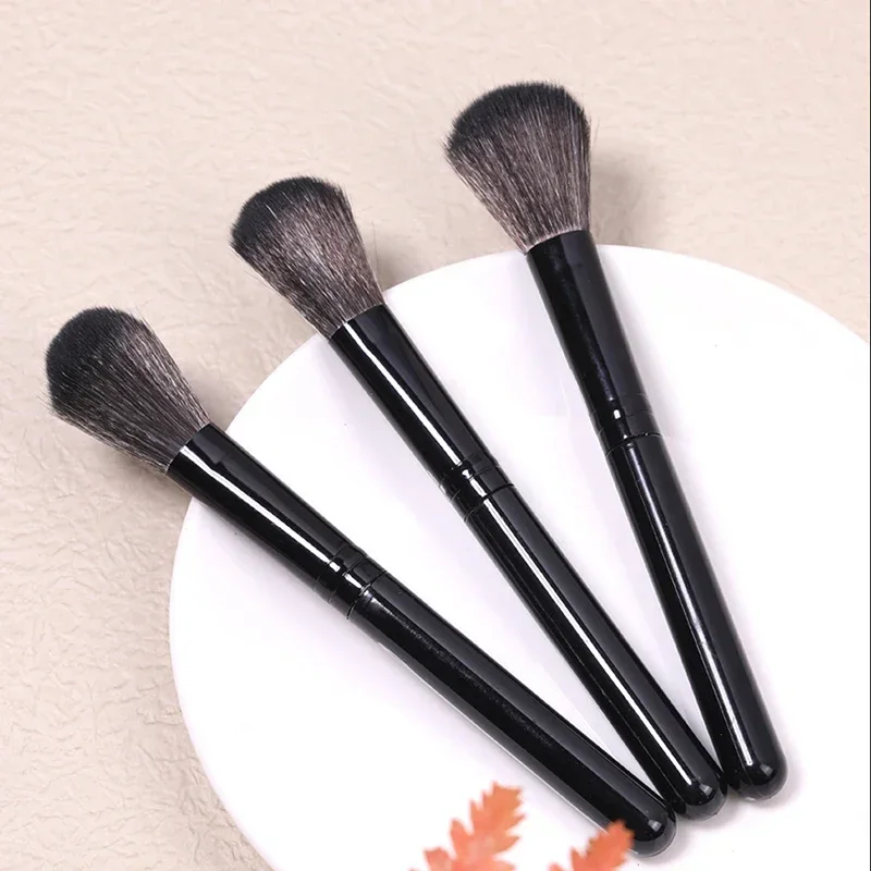 

Щетки для чистки салона автомобиля