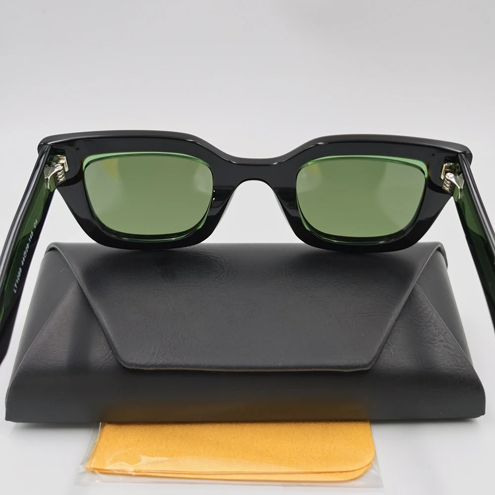 Женские солнцезащитные очки в винтажном стиле