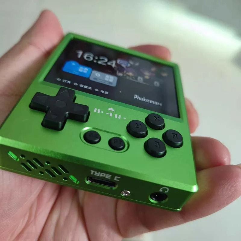 Фото Портативная игровая консоль GKD Pixel 2 Retro с экраном 2,4 дюйма IPS 640x480, 64 ГБ, эмулятор с 5000+ играми для PS1/PSP/FC, подарок для любителей портативных игр №4