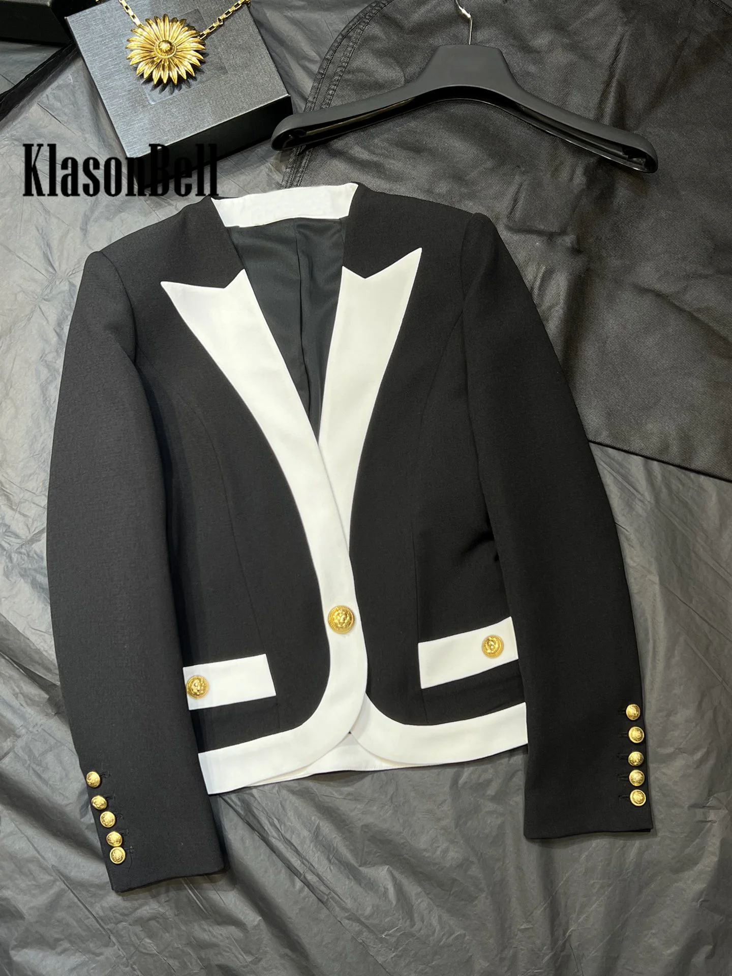 KlasonBell-Женская куртка с v-образным вырезом темпераментная черный белый сращенный