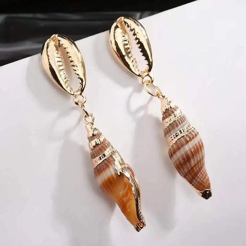 

Fashion Ladies Stainless Steel Hip Hop Punk Natural Shell Long Geometric Scallop Earrings Pendant Jewelry Party Party Gift Jewel