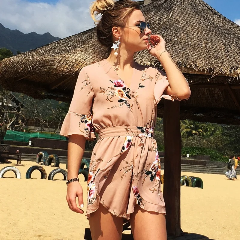 

Summer New Indie Women Jumpsuit Sexy V-neck Short Sleeve Bodysuit Shorts Floral Printed Boho Casual Kobieta Sukienka Rompers Y2k