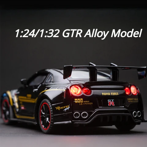 Игрушечный автомобиль YBC YIBAICHENG GTR R35 металлический со звуком и светом