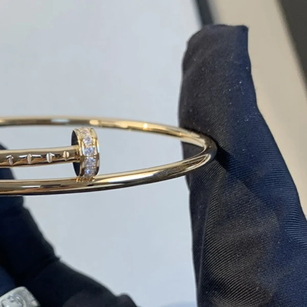 

Тонкий браслет из стерлингового серебра с бриллиантами, полые трубки, эластичные браслеты-манжеты, дизайнерские, T0P качество, размер 16-18 см 005