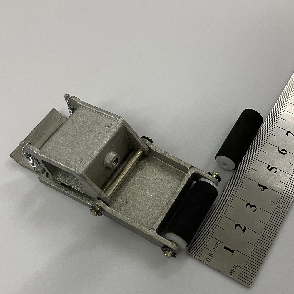 Оптовая цена INFINITI прижимной ролик в сборе для растворителя Infiniti 3278 | Компьютеры и