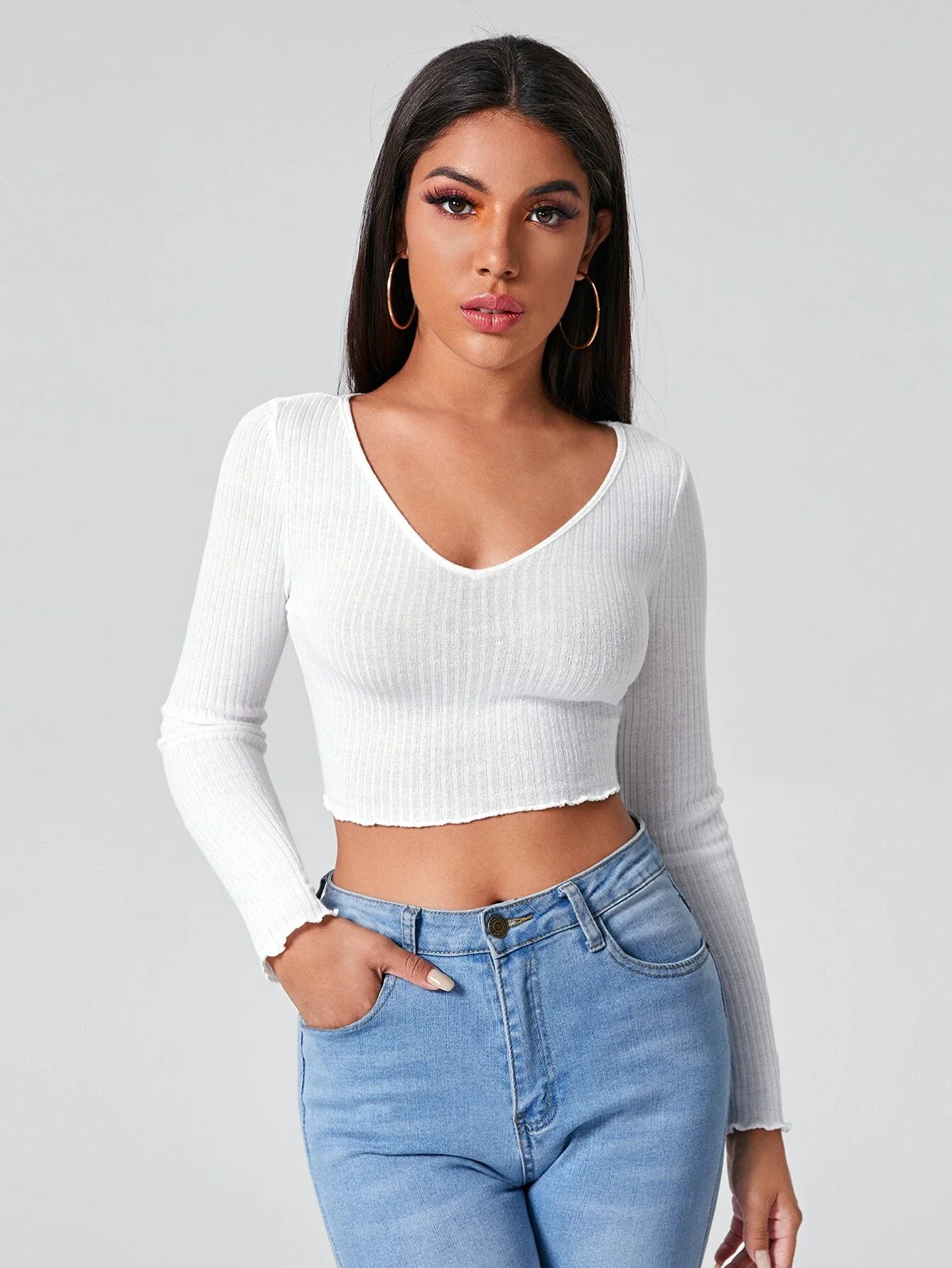 

V Neck Lettuce Trim Crop Tee