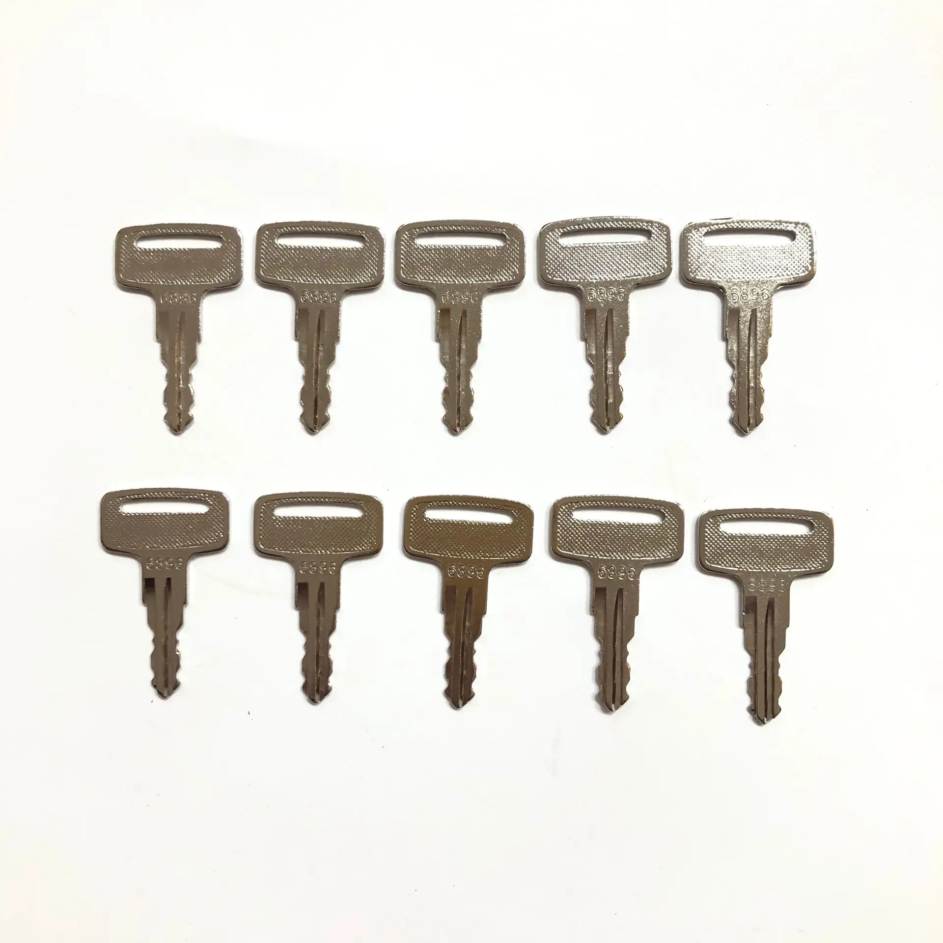 

10PCS 6896 Ignition Key 160431 0160431 for Wacker Neuson Trench Roller