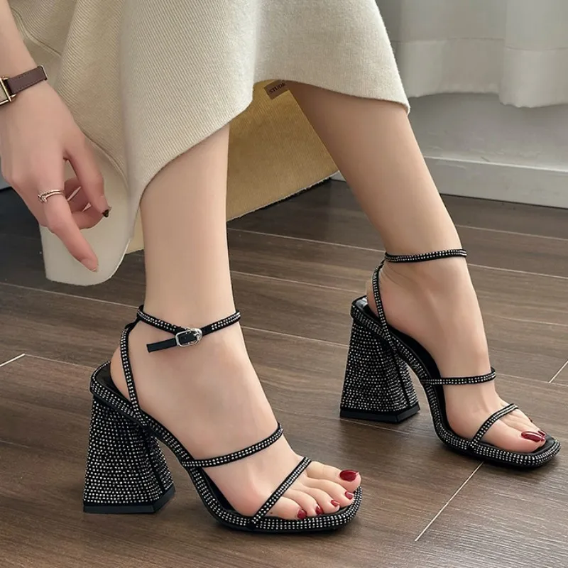 

Женские босоножки на высоком каблуке с открытым носком, летняя модная обувь 2023, классические туфли-лодочки, женские тапочки, привлекательна...