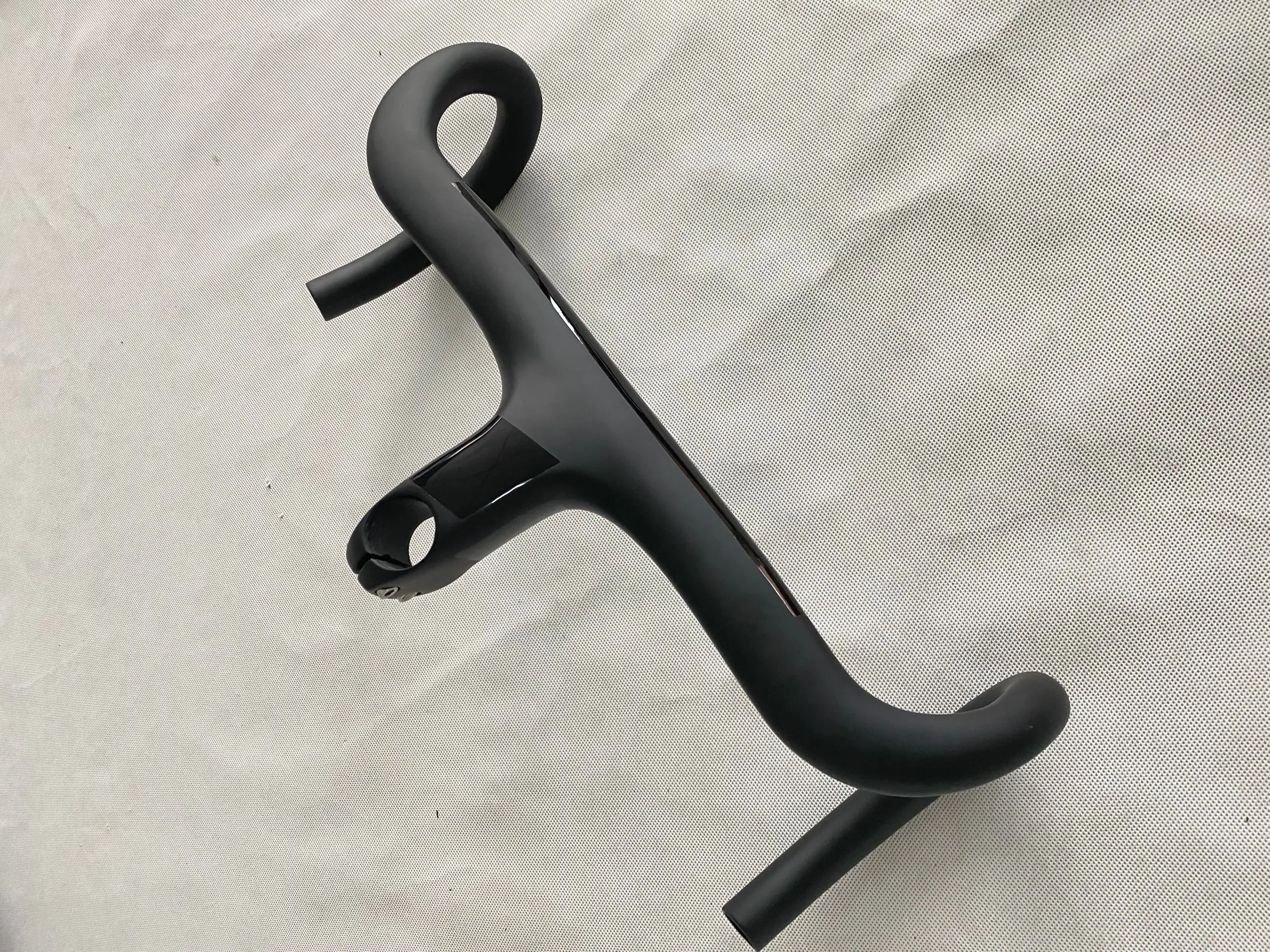 Совершенно новый гоночный шоссейный велосипед матовый UD полностью из