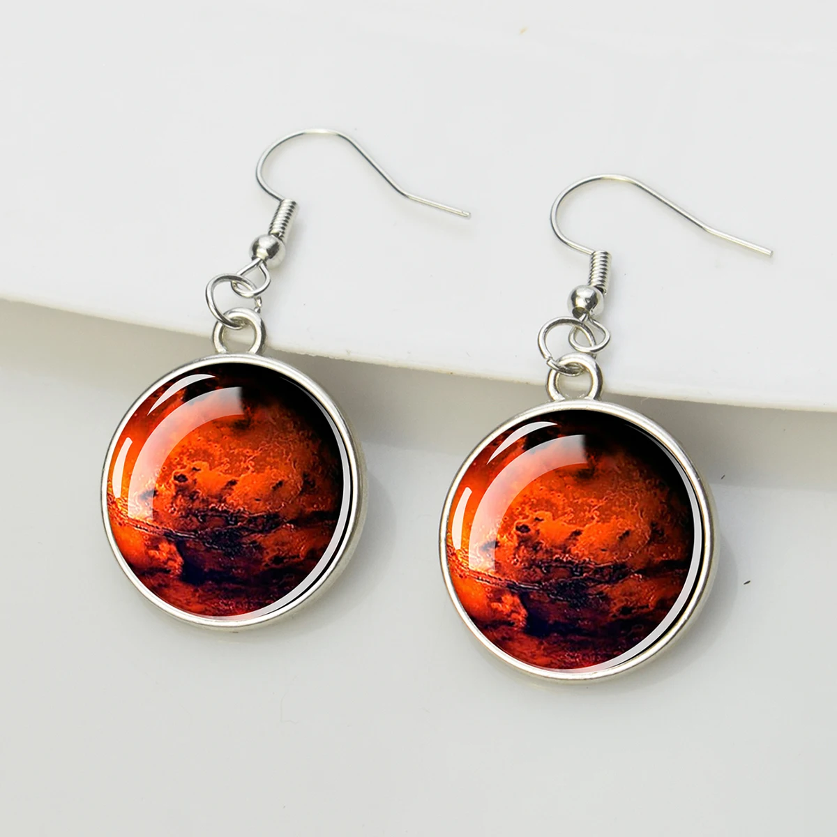 Женские серьги-подвески в виде планеты с солнечной системой