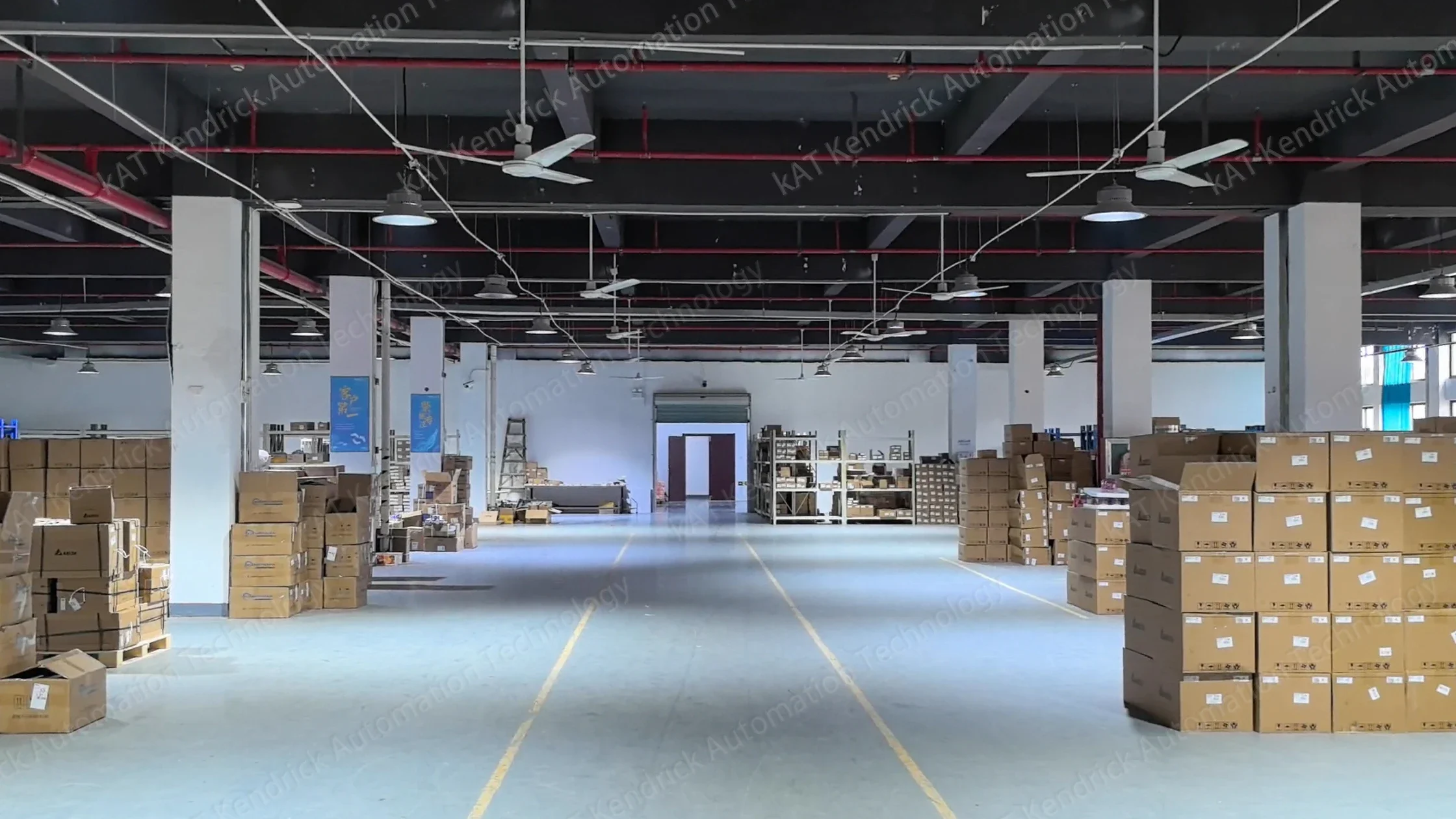 Оригинальная новая модель PLC DVP32EC00R3 (программируемый логический контроллер)